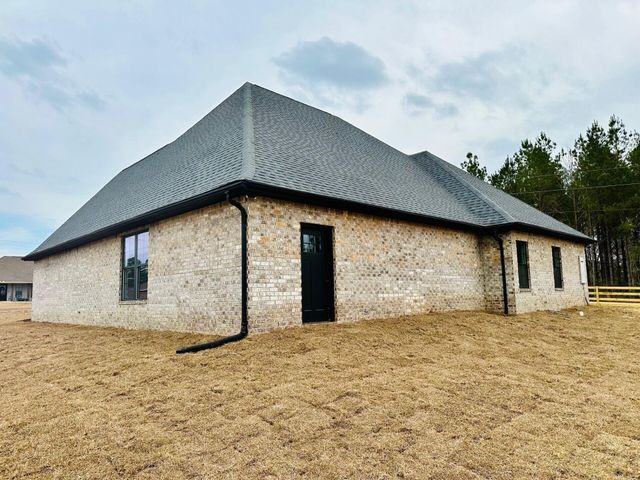 77 Bates Ave., Purvis, MS 39475