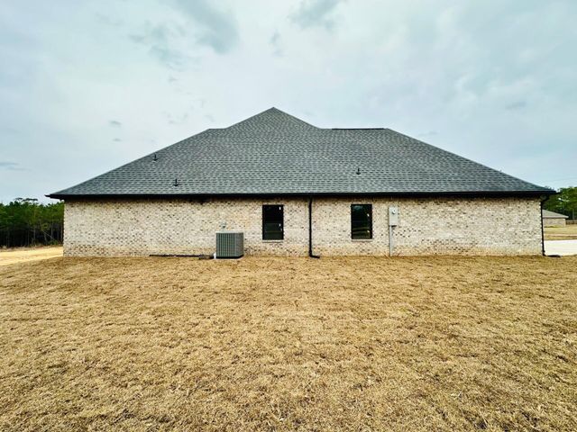 77 Bates Ave., Purvis, MS 39475