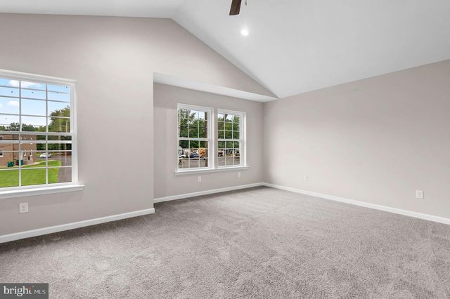 1509 RIVER RD, Croydon, PA 19021