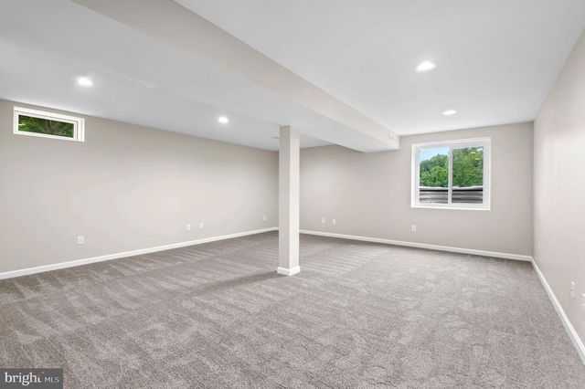 1509 RIVER RD, Croydon, PA 19021