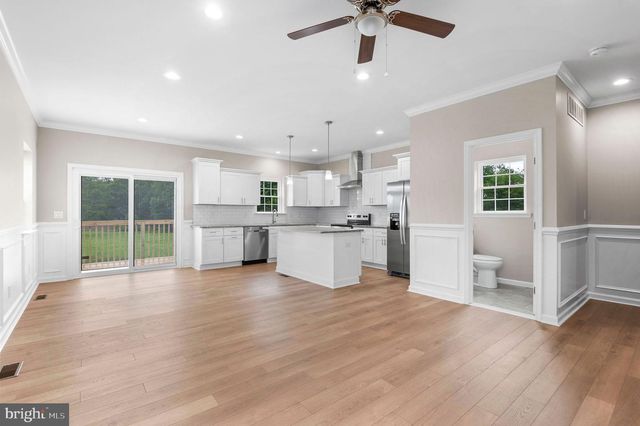 1509 RIVER RD, Croydon, PA 19021