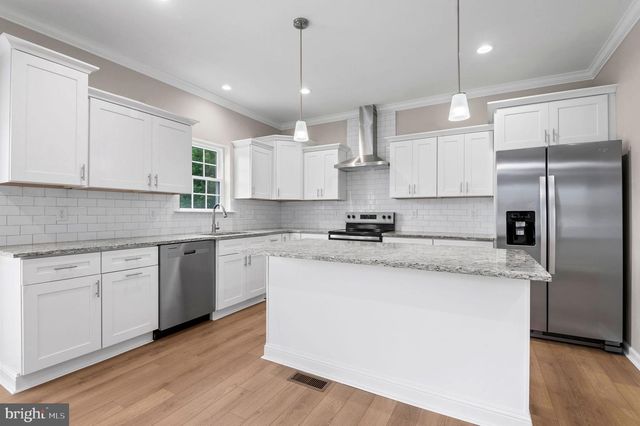 1509 RIVER RD, Croydon, PA 19021