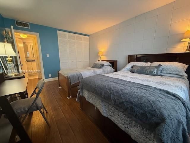 427 Golden Isles Dr 9G, Hallandale Beach, FL 33009