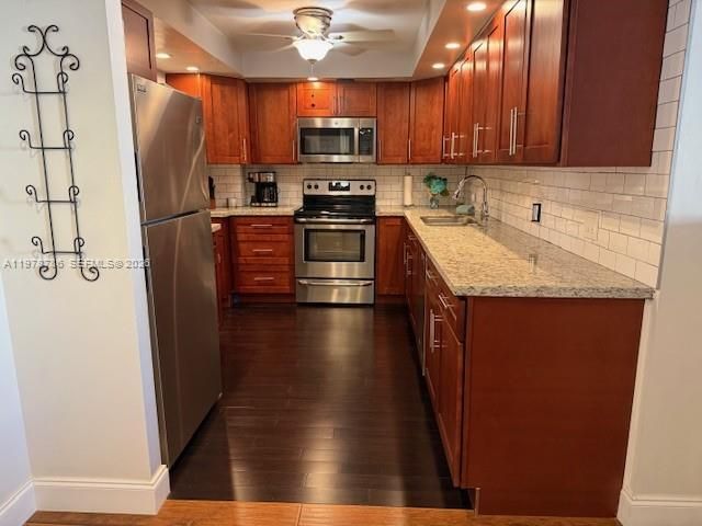 427 Golden Isles Dr 9G, Hallandale Beach, FL 33009