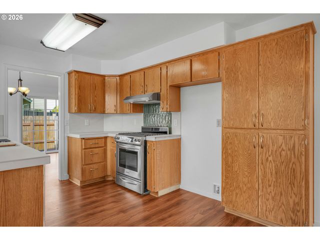 703 Nw 114TH St, Vancouver, WA 98685