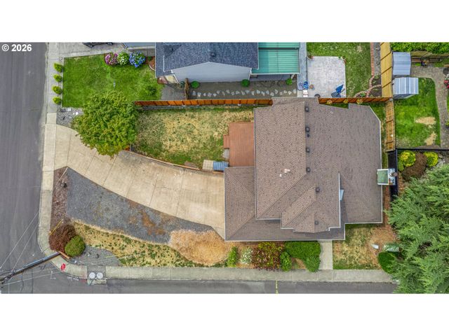 703 Nw 114TH St, Vancouver, WA 98685