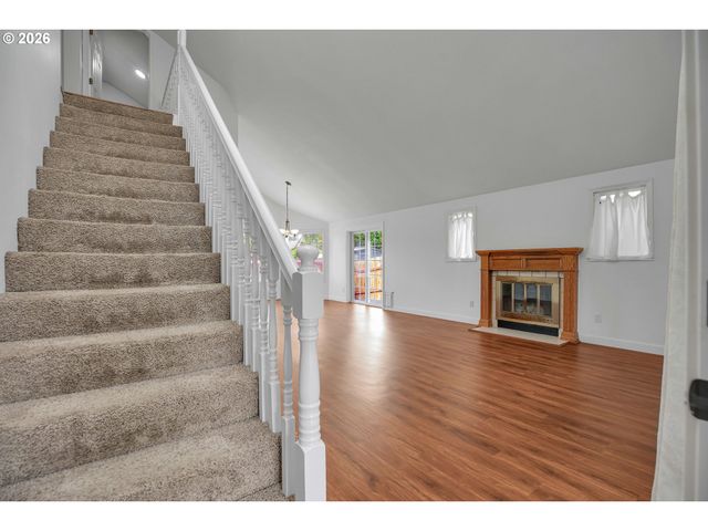 703 Nw 114TH St, Vancouver, WA 98685