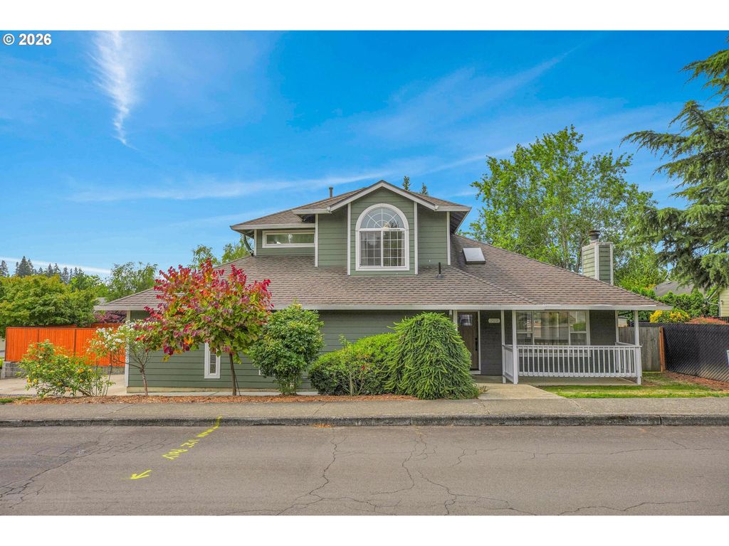 703 Nw 114TH St, Vancouver, WA 98685