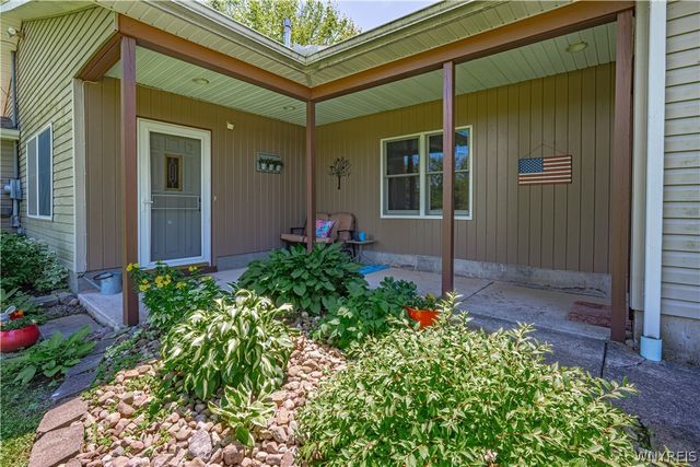 6064 Condren Road, Newfane, NY 14108