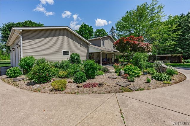 6064 Condren Road, Newfane, NY 14108