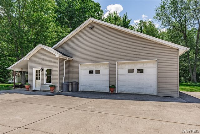 6064 Condren Road, Newfane, NY 14108