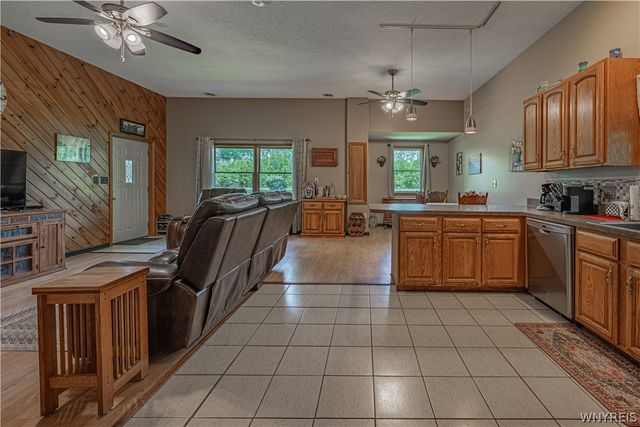 6064 Condren Road, Newfane, NY 14108