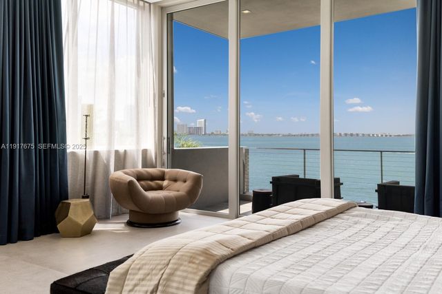 1379 N Venetian Way, Miami, FL 33139