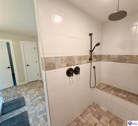 110 Brookside Court, Elizabethtown, KY 42701