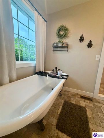 110 Brookside Court, Elizabethtown, KY 42701