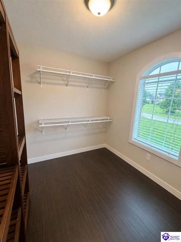 110 Brookside Court, Elizabethtown, KY 42701