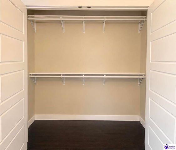 110 Brookside Court, Elizabethtown, KY 42701