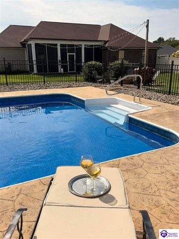 110 Brookside Court, Elizabethtown, KY 42701