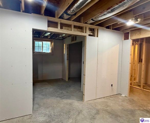 110 Brookside Court, Elizabethtown, KY 42701