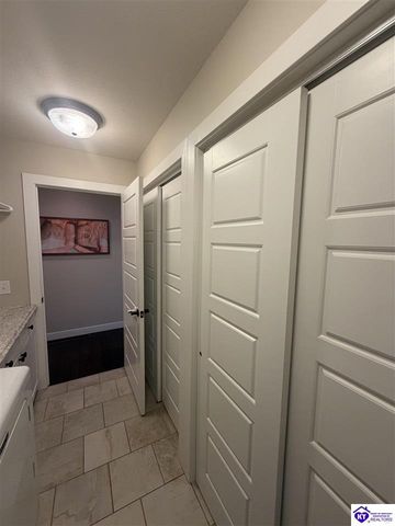 110 Brookside Court, Elizabethtown, KY 42701