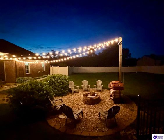 110 Brookside Court, Elizabethtown, KY 42701