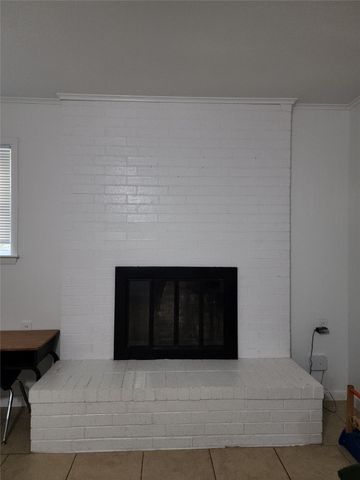 1714 Laurel Road, Gainesville, TX 76240