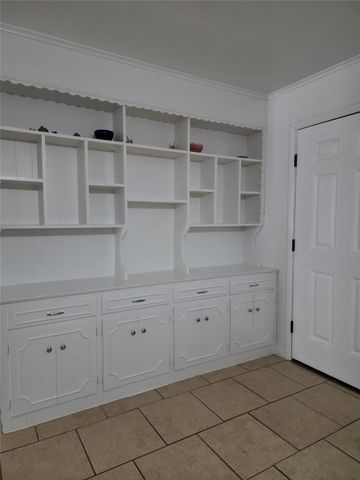 1714 Laurel Road, Gainesville, TX 76240