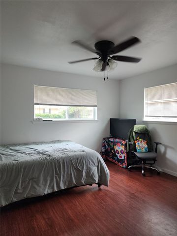 1714 Laurel Road, Gainesville, TX 76240