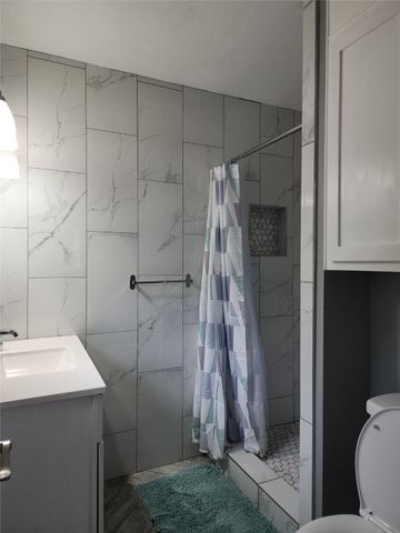 1714 Laurel Road, Gainesville, TX 76240