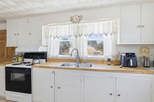 658 W Church Street, Angier, NC 27501