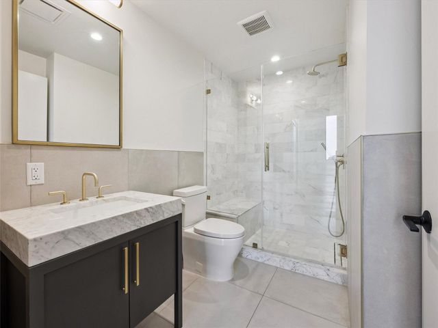 70 Rainey ST 2201, Austin, TX 78701