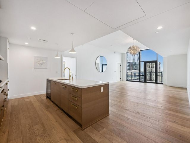 70 Rainey ST 2201, Austin, TX 78701