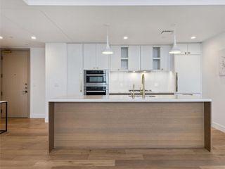 70 Rainey ST 2201, Austin, TX 78701