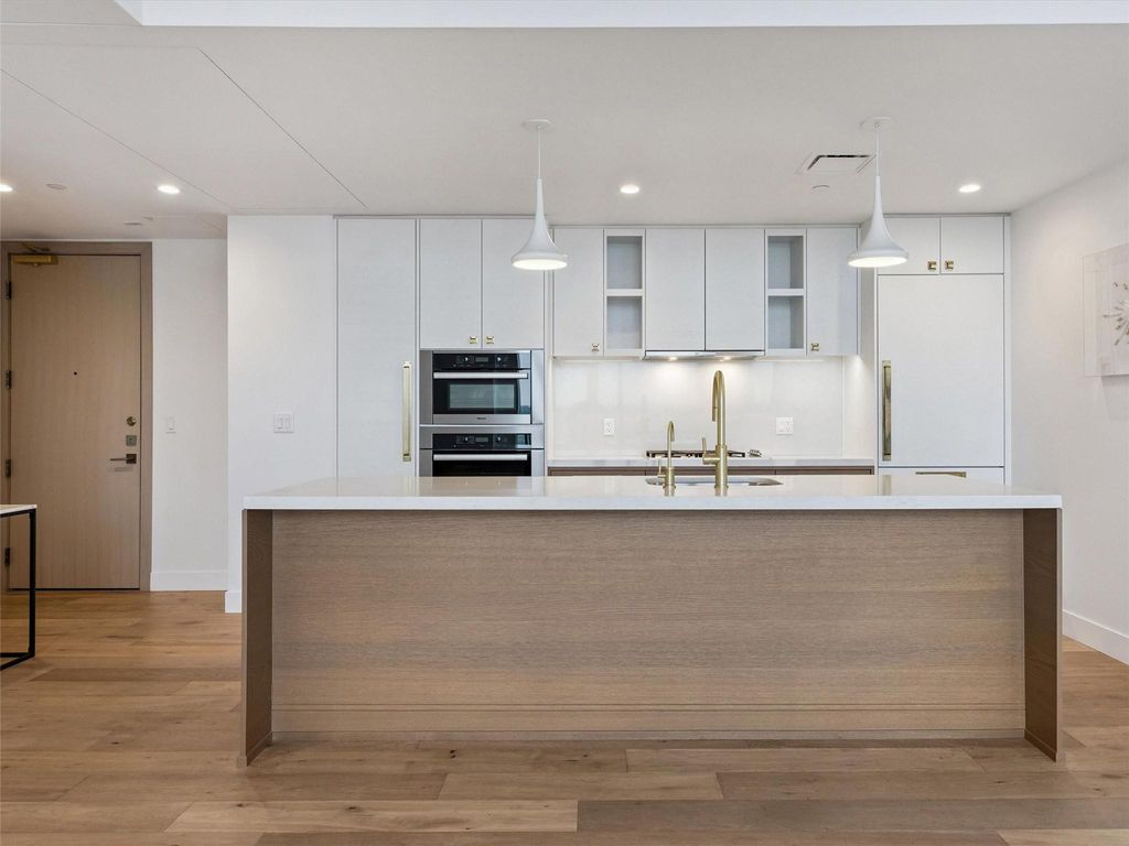 70 Rainey ST 2201, Austin, TX 78701