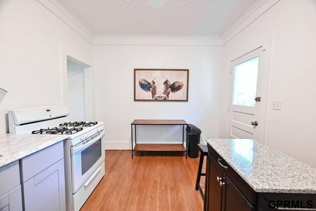 2230 B Street, Lincoln, NE 68502