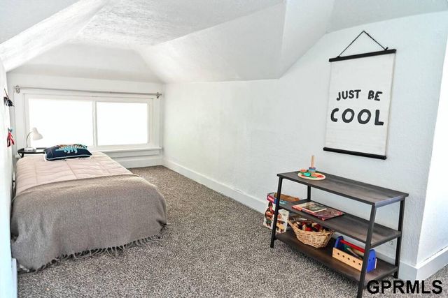 2230 B Street, Lincoln, NE 68502