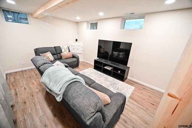 2230 B Street, Lincoln, NE 68502