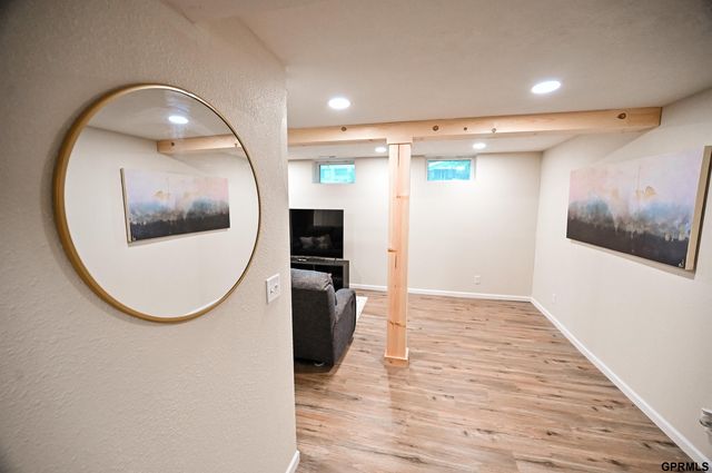 2230 B Street, Lincoln, NE 68502