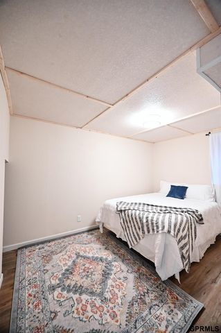 2230 B Street, Lincoln, NE 68502
