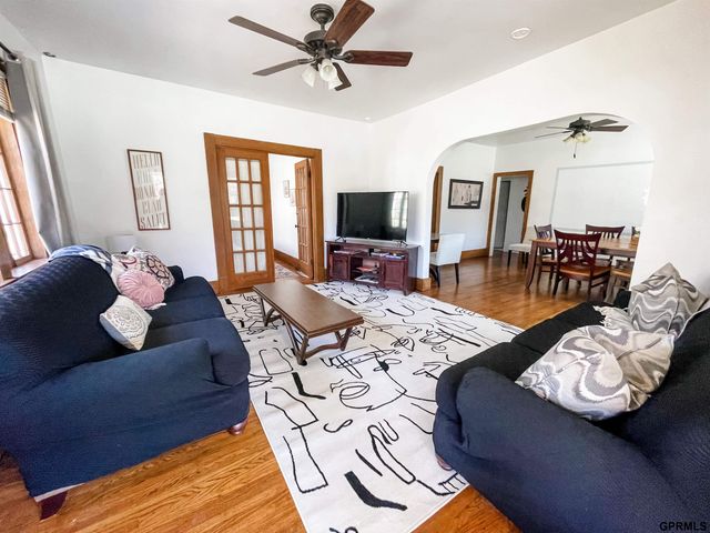 2230 B Street, Lincoln, NE 68502