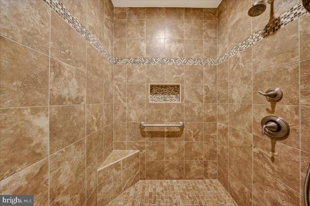 329 CENTURY OAK DR, Oxford, PA 19363