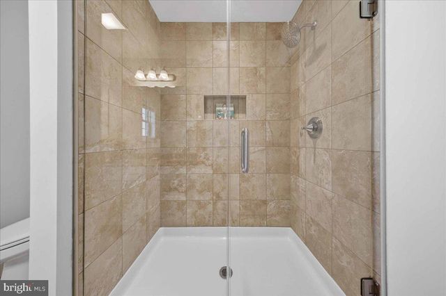 329 CENTURY OAK DR, Oxford, PA 19363