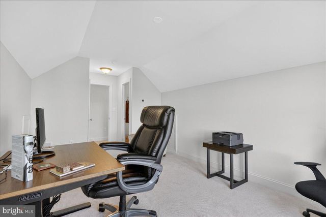 329 CENTURY OAK DR, Oxford, PA 19363