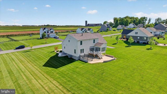 329 CENTURY OAK DR, Oxford, PA 19363