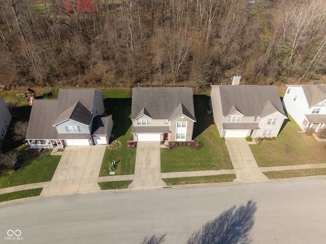 2910 Parkview Drive, Columbus, IN 47201