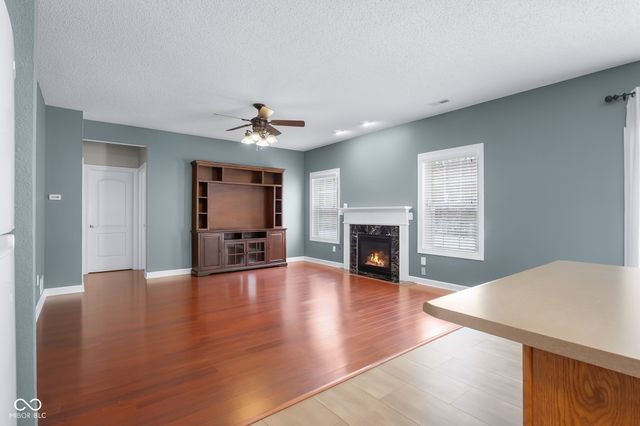 2910 Parkview Drive, Columbus, IN 47201