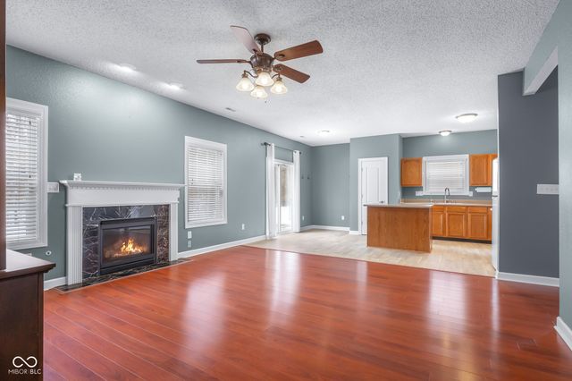 2910 Parkview Drive, Columbus, IN 47201