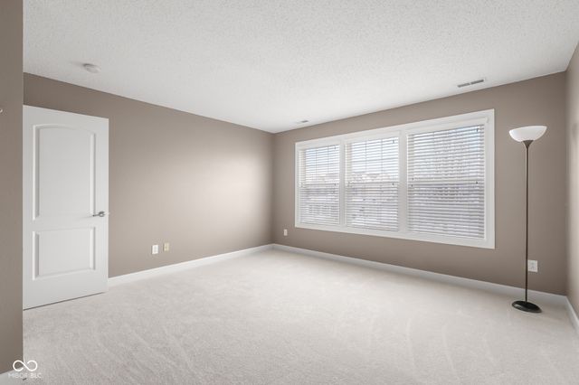 2910 Parkview Drive, Columbus, IN 47201