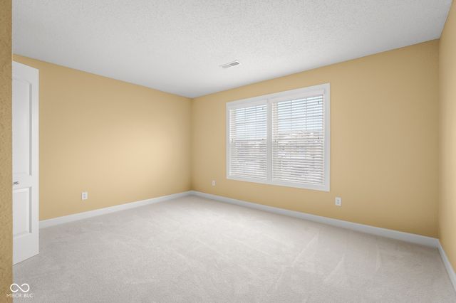 2910 Parkview Drive, Columbus, IN 47201