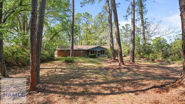 547 S 6th Street, Jesup, GA 31545